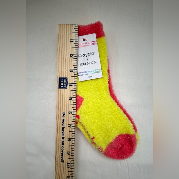 Crayola Kids Size 7-8.5 Cozy Fuzzy Soft Unisex Socks Bright Colorful 6 Pairs - Picture 6 of 8